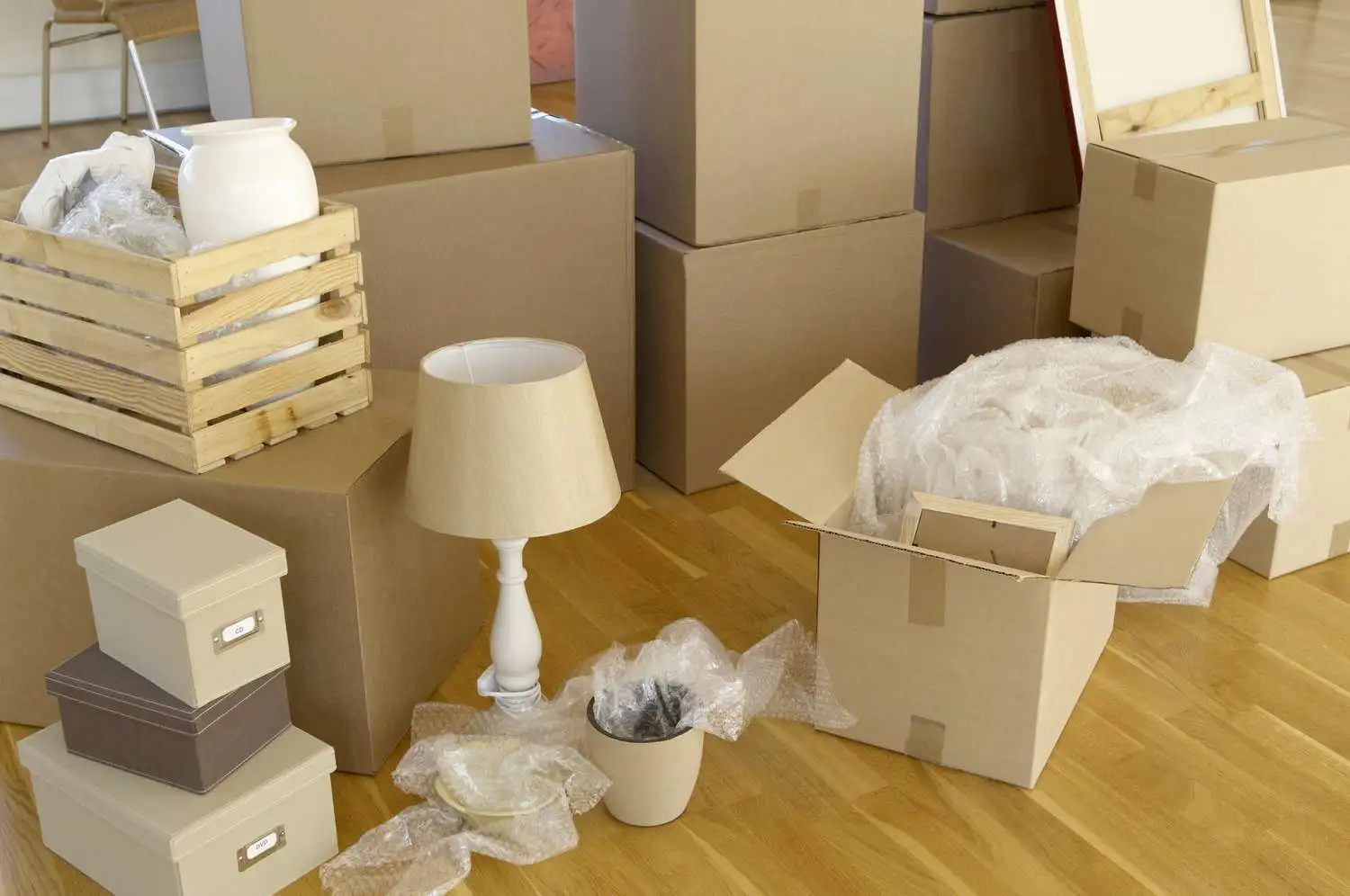 Tips for Safely Packing and Transporting Lamps and Light Fixtures During a Move