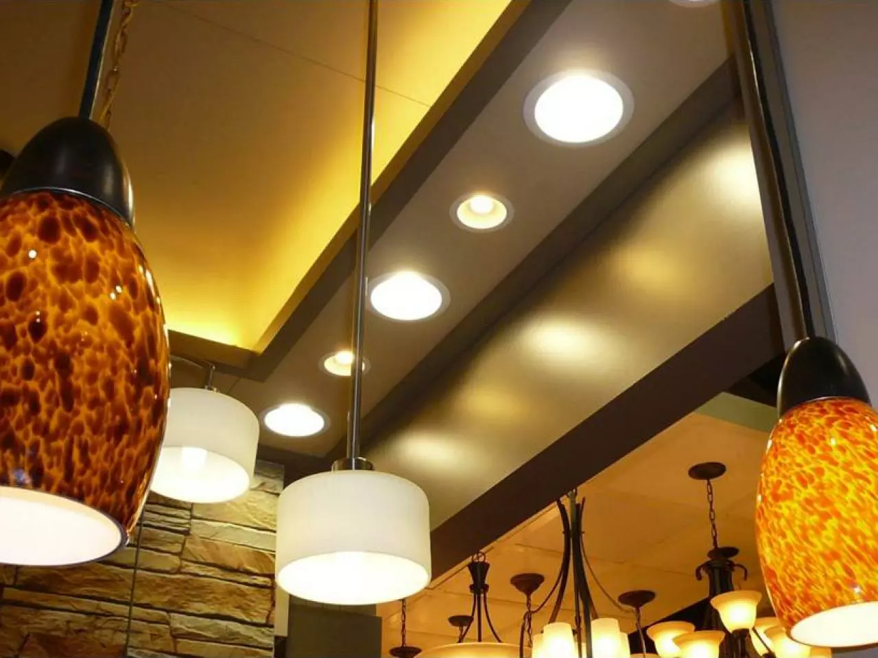 Types of Light Fixtures You Can Add to Your New Home